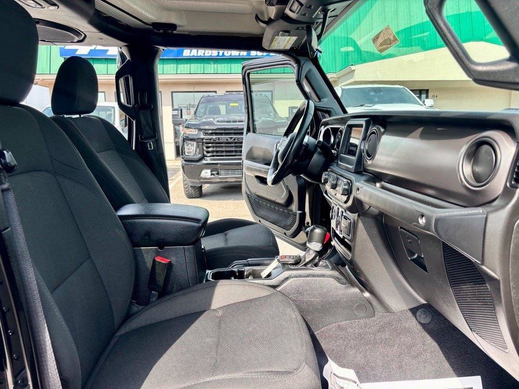 Used 2020 Jeep Gladiator Sport w/ Quick Order Package 24S AWD/4WD image 13