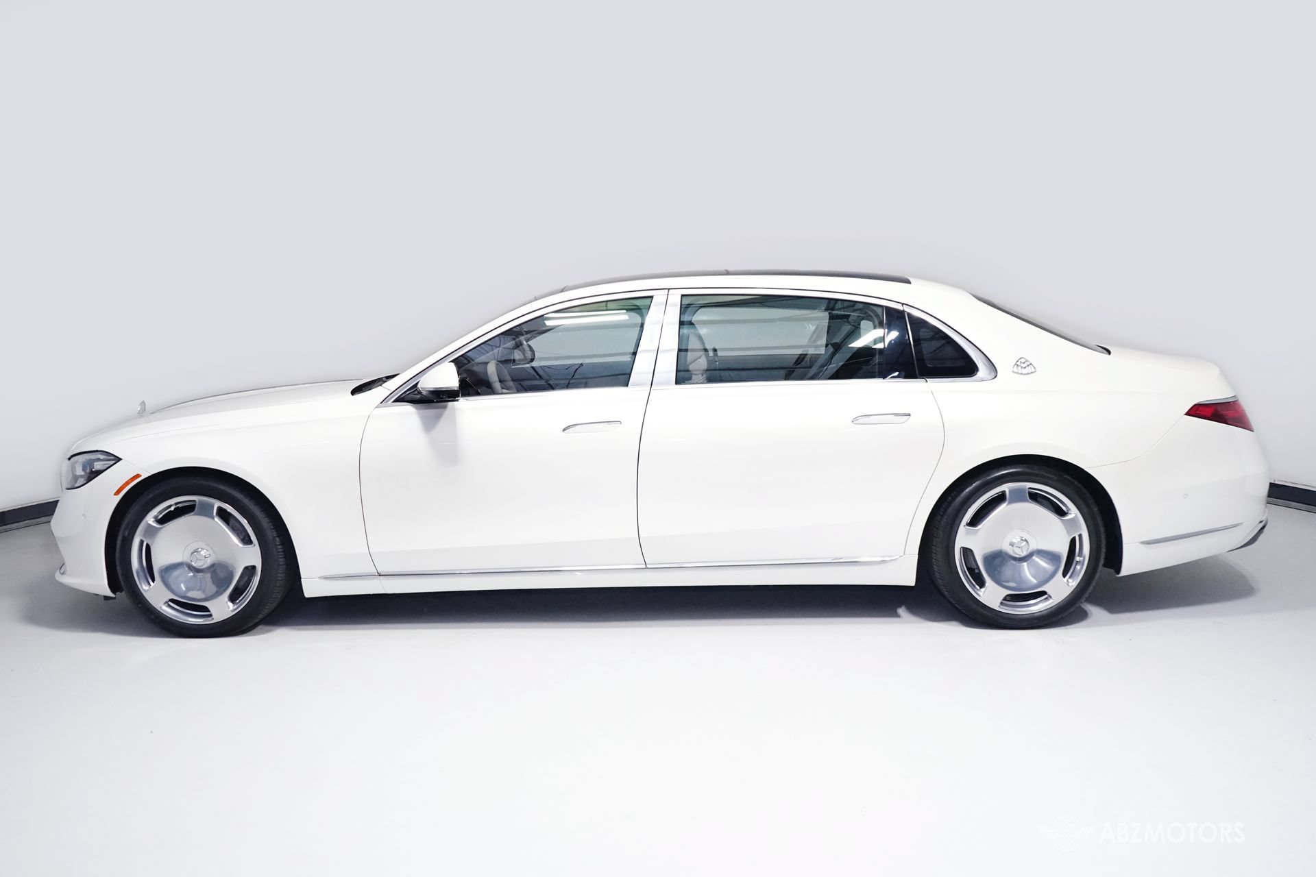 Used 2022 Mercedes-Benz Maybach S 580 4MATIC image 4