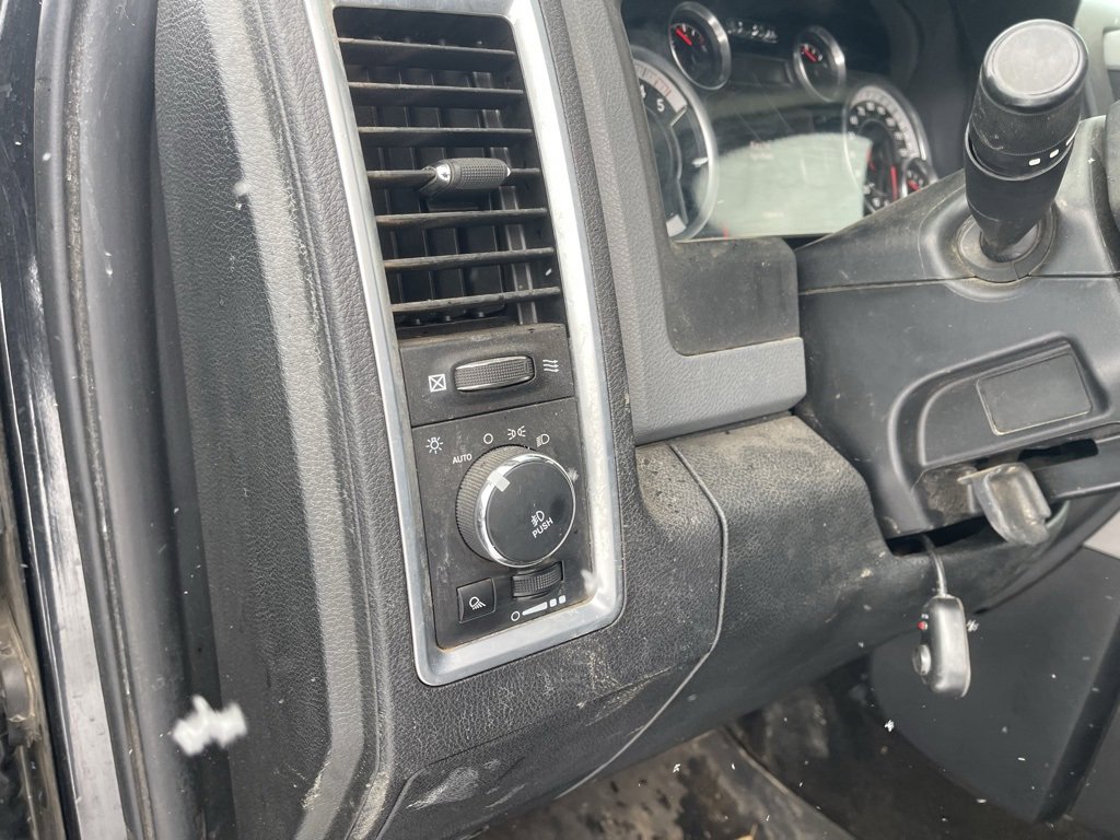 Used 2015 RAM 1500 Outdoorsman image 11