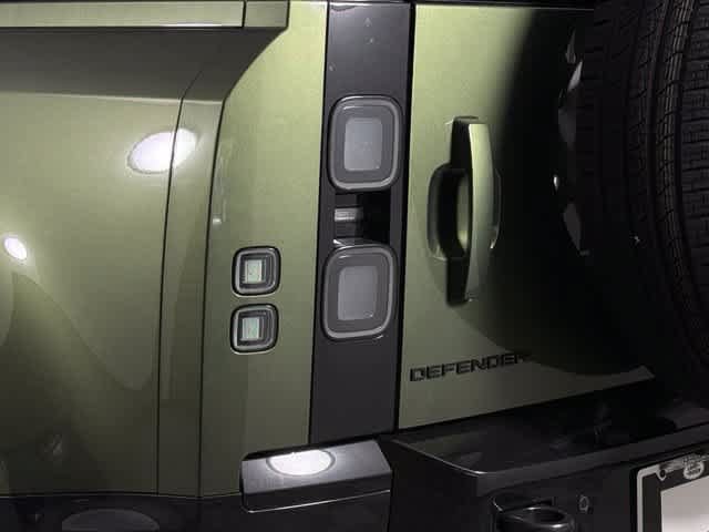 New 2026 Land Rover Defender 110 X-Dynamic SE AWD/4WD image 13