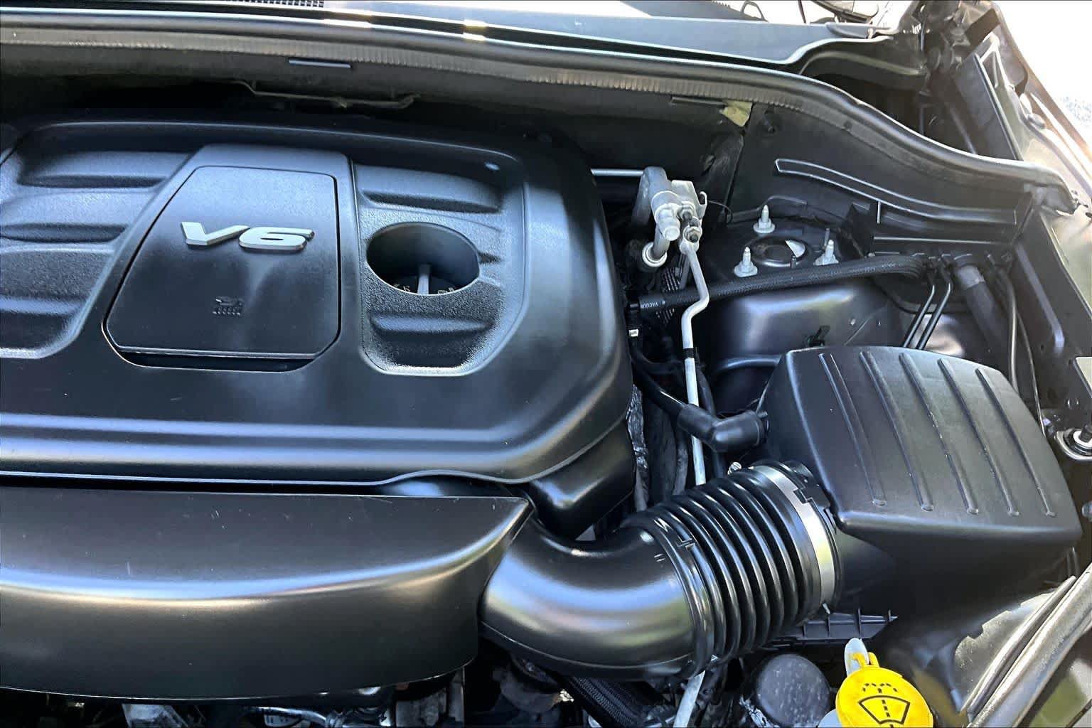 Used 2016 Jeep Grand Cherokee Limited 75th Anniversary AWD/4WD image 33