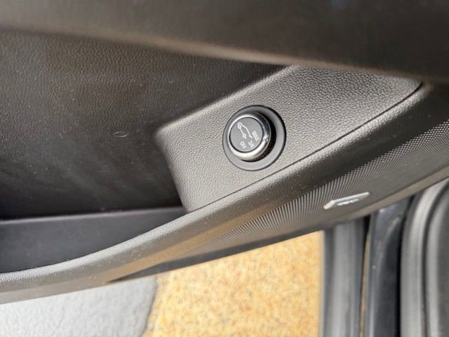 Certified 2023 Chevrolet Traverse RS image 13