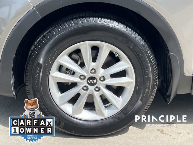 Used 2019 Kia Sorento LX FWD image 6