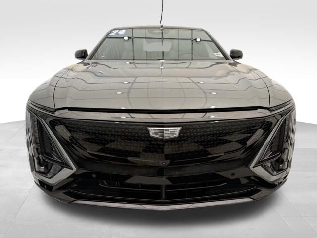 Used 2024 Cadillac Lyriq Sport AWD/4WD image 8