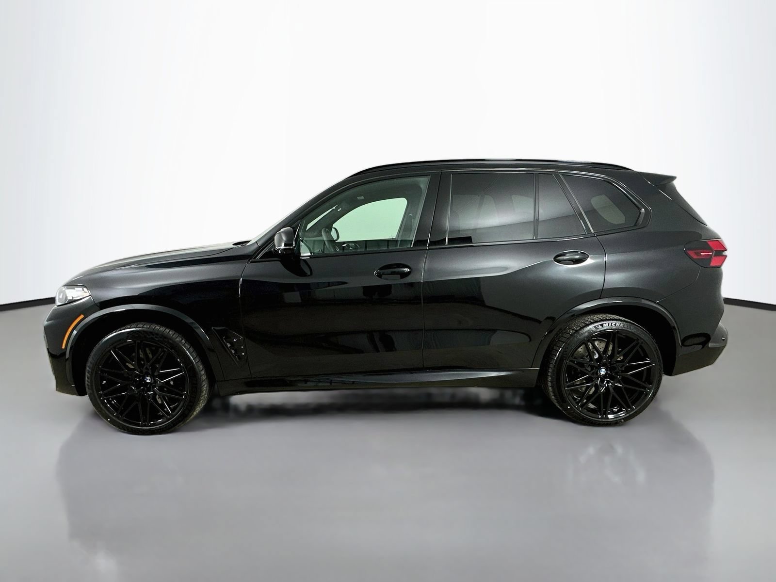 New 2026 BMW X5 M Competition w/ Executive Package AWD/4WD image 8