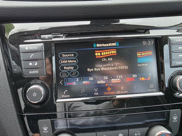 Used 2021 Nissan Rogue Sport SV image 19