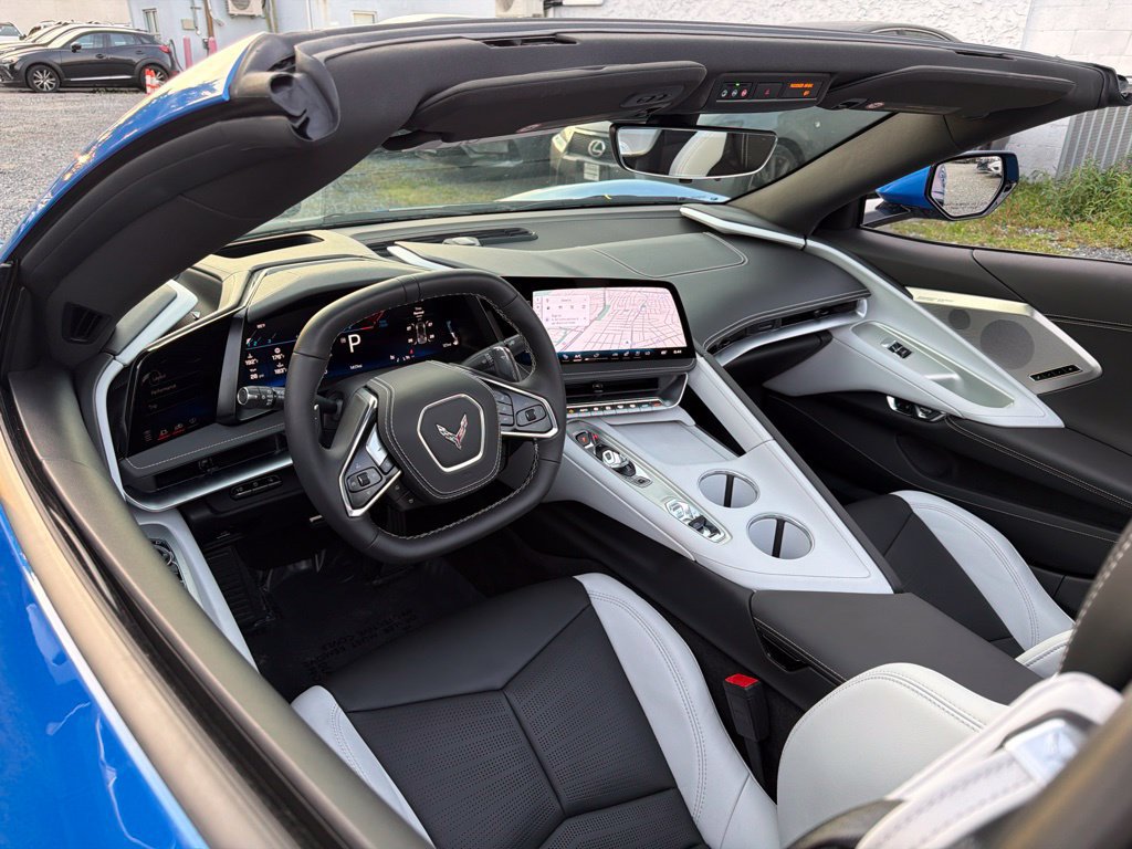 Used 2026 Chevrolet Corvette Stingray Preferred Conv w/ Chrome Exterior Badge Package RWD image 22