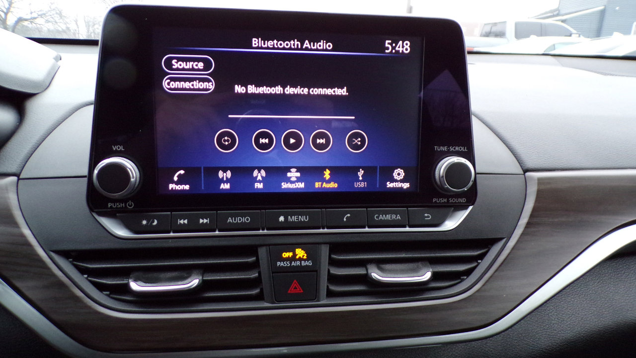 Used 2024 Nissan Altima 2.5 SV image 21