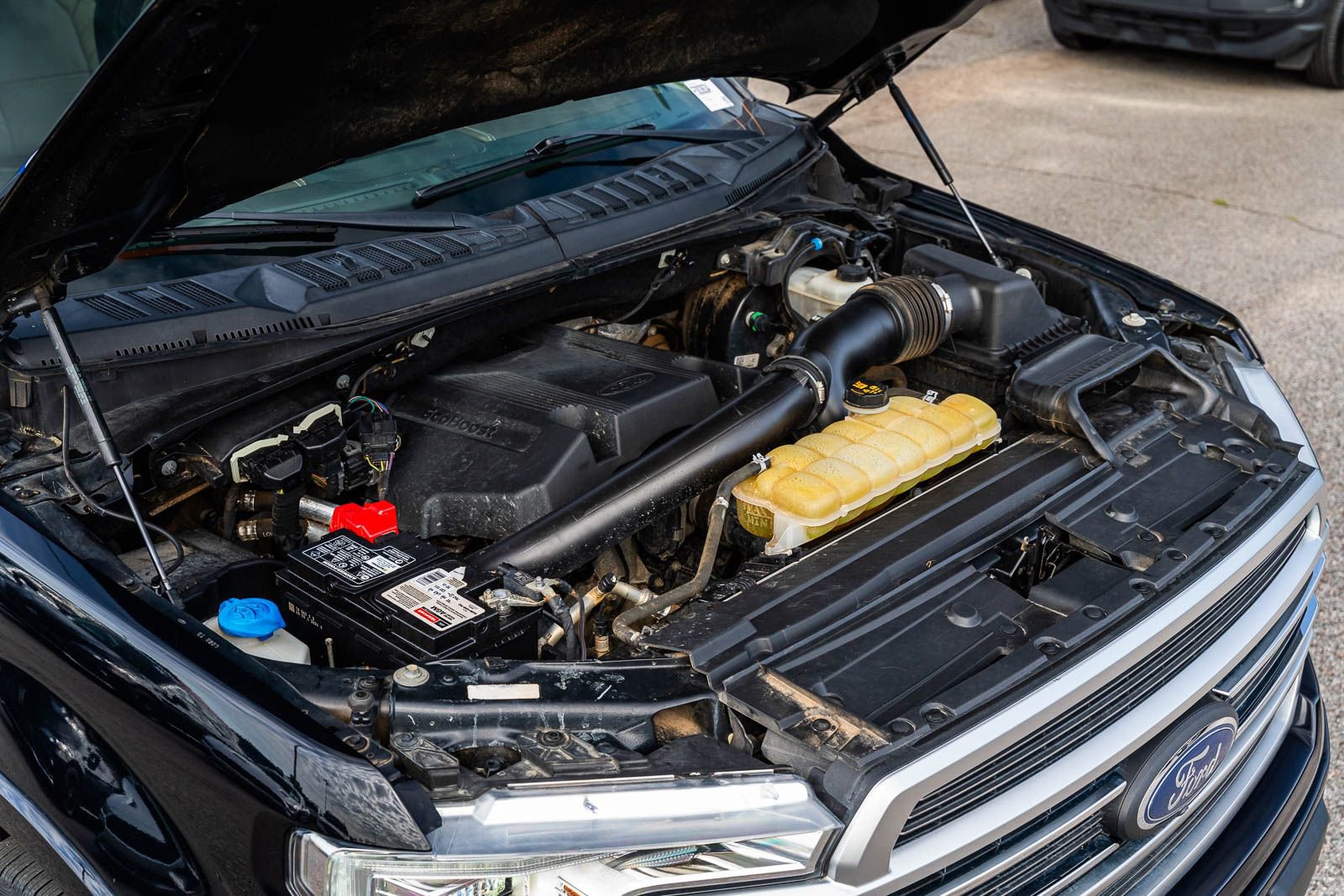 Certified 2019 Ford F150 Limited w/ Trailer Tow Package AWD/4WD image 25