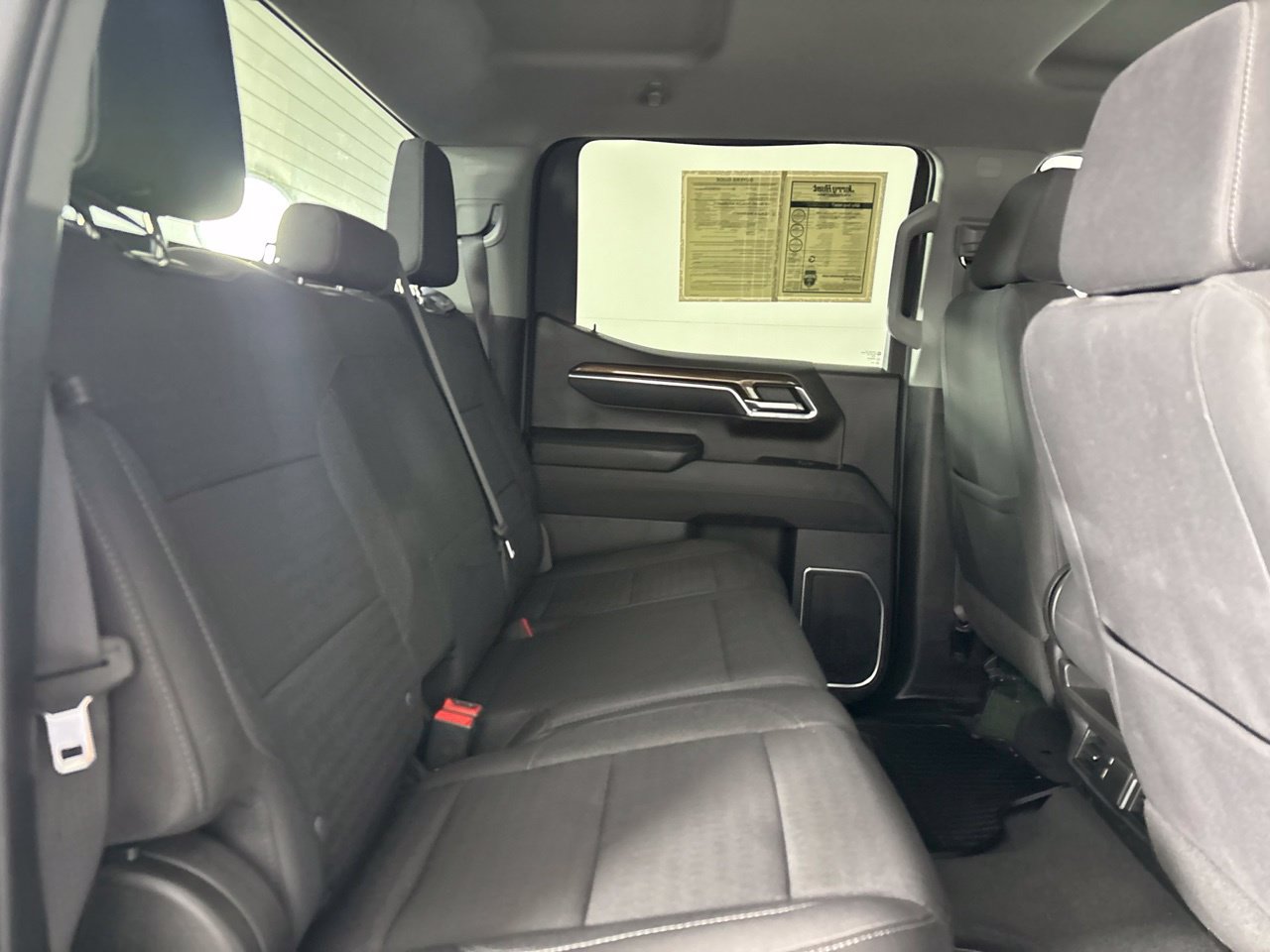 Used 2023 Chevrolet Silverado 1500 LT AWD/4WD image 27
