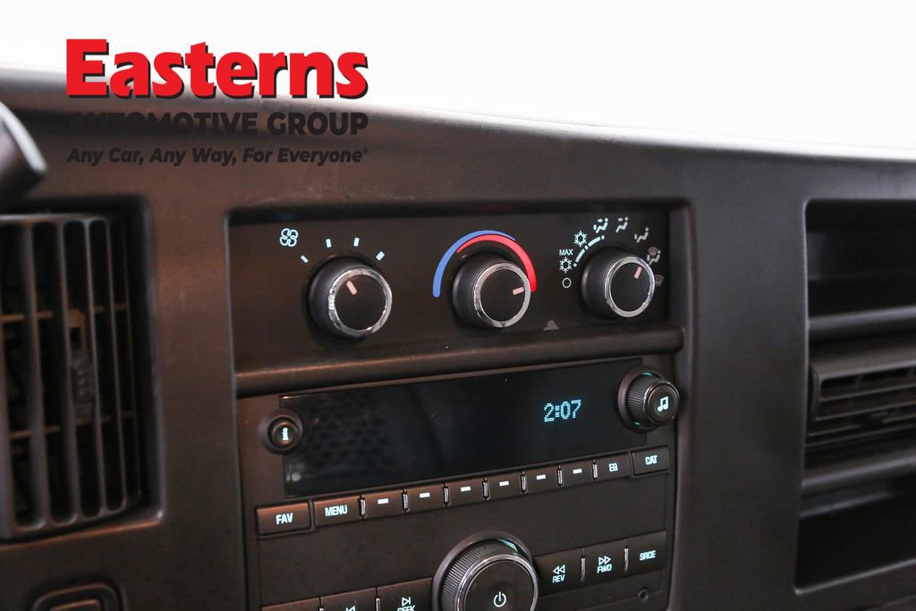 Used 2017 Chevrolet Express 2500 image 19