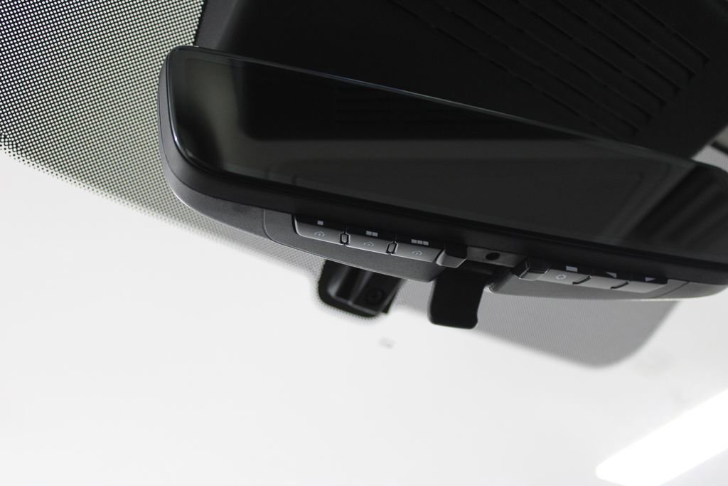 Used 2024 Nissan Armada Platinum w/ Captain's Chairs Package image 46