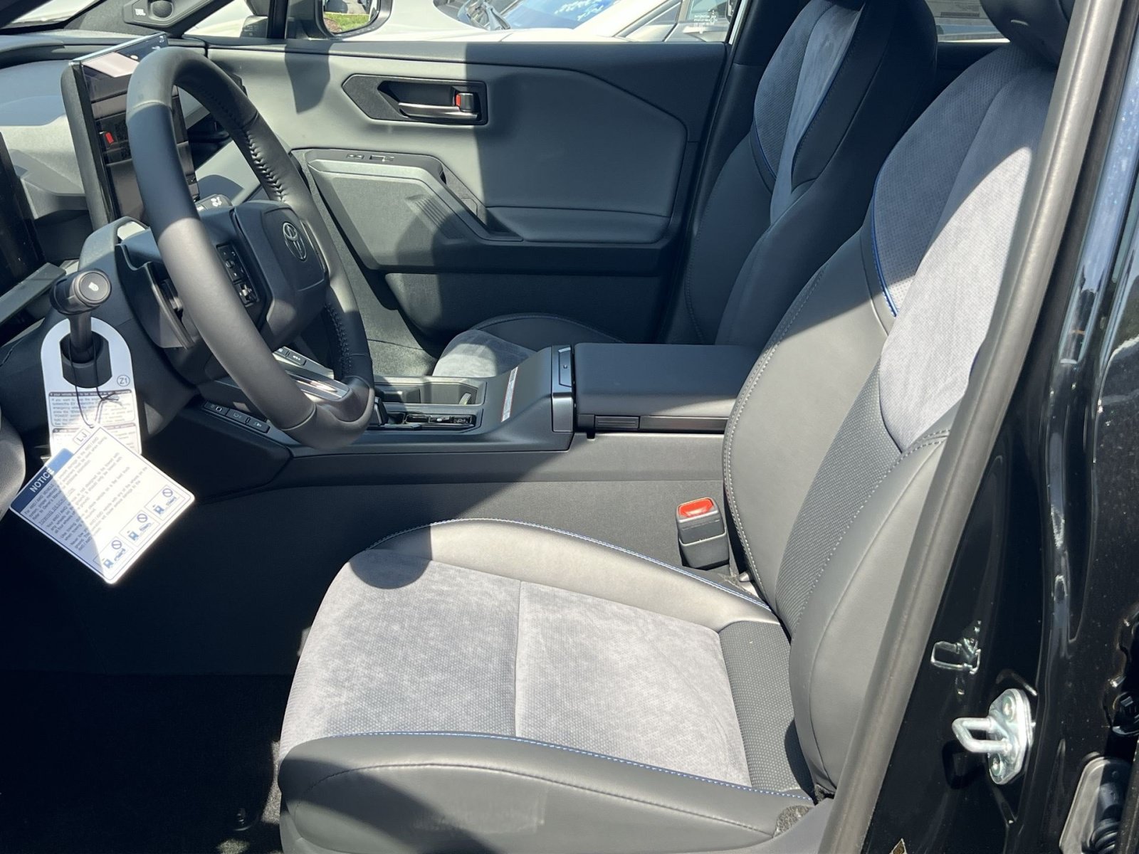 New 2026 Toyota RAV4 XSE AWD/4WD image 7
