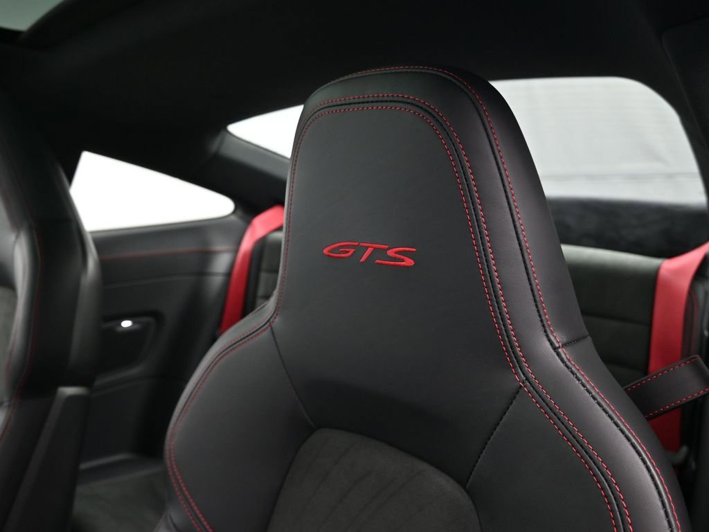 Certified 2022 Porsche 911 Carrera GTS RWD image 18
