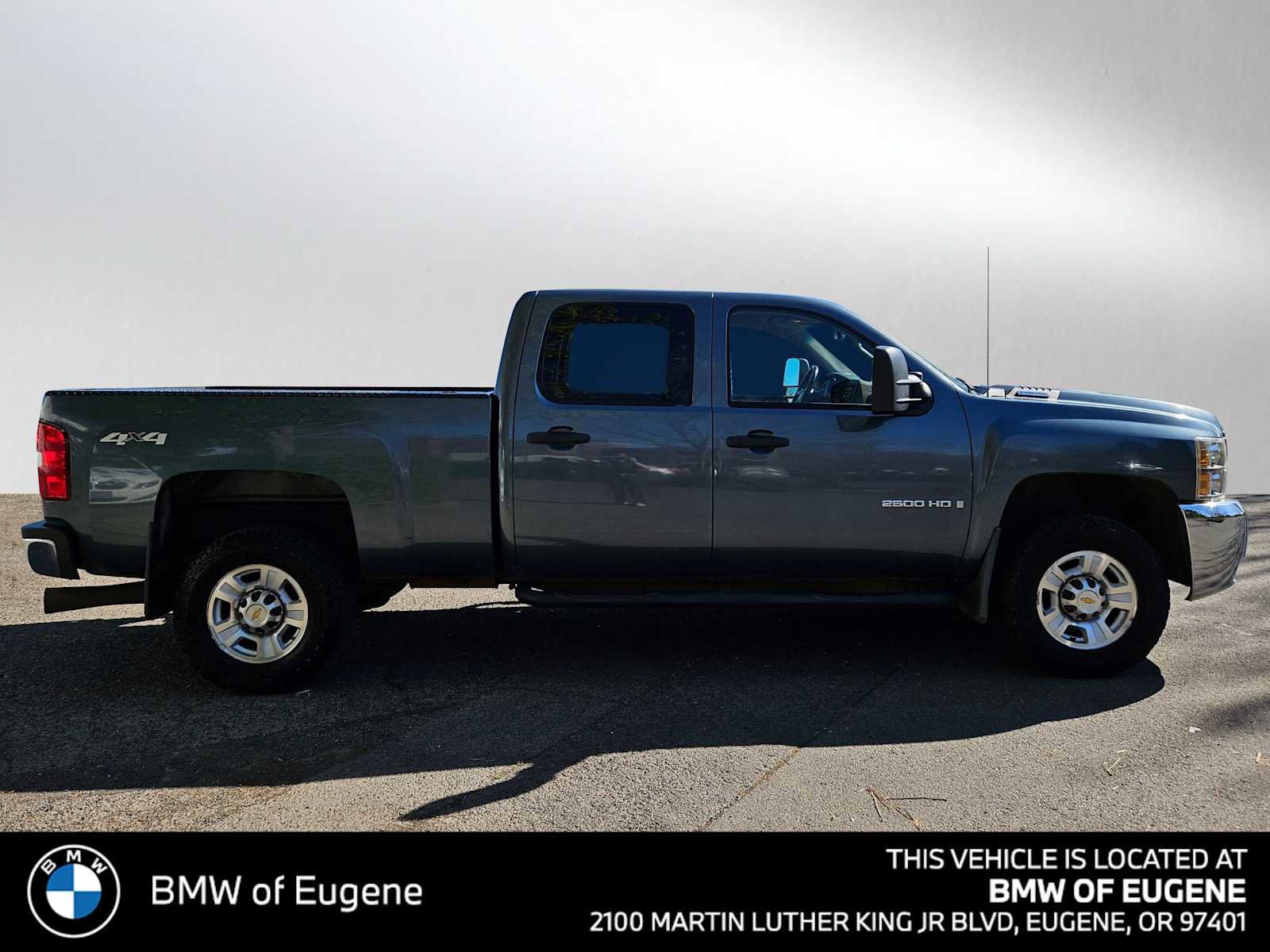 Used 2009 Chevrolet Silverado 2500 LT w/ Interior Plus Package image 2