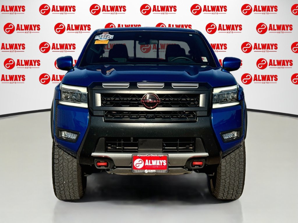 Used 2025 Nissan Frontier PRO-4X AWD/4WD image 2