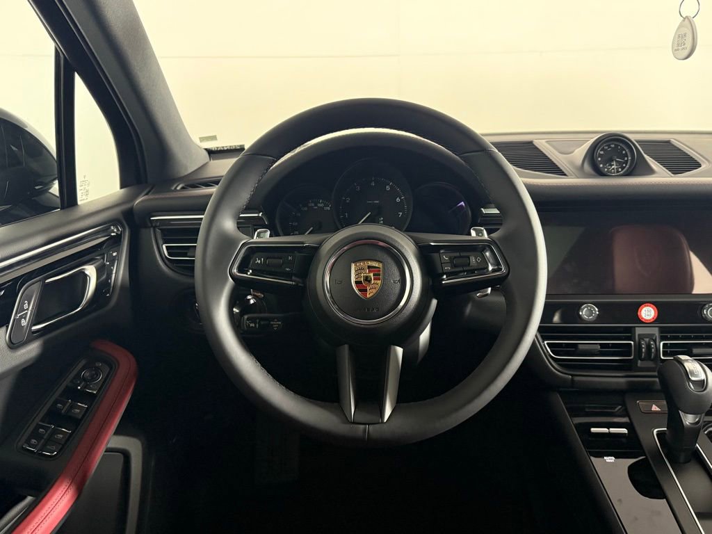 New 2026 Porsche Macan image 21