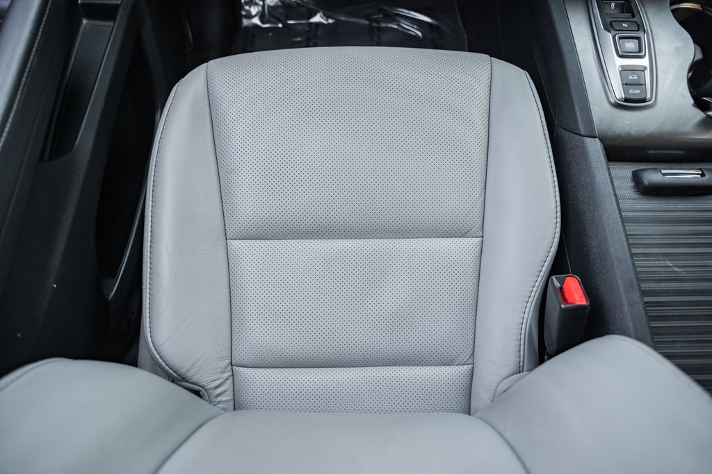 Used 2023 Honda Passport EX-L image 34