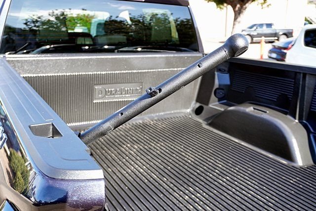 Used 2025 GMC Sierra 1500 SLT AWD/4WD image 22