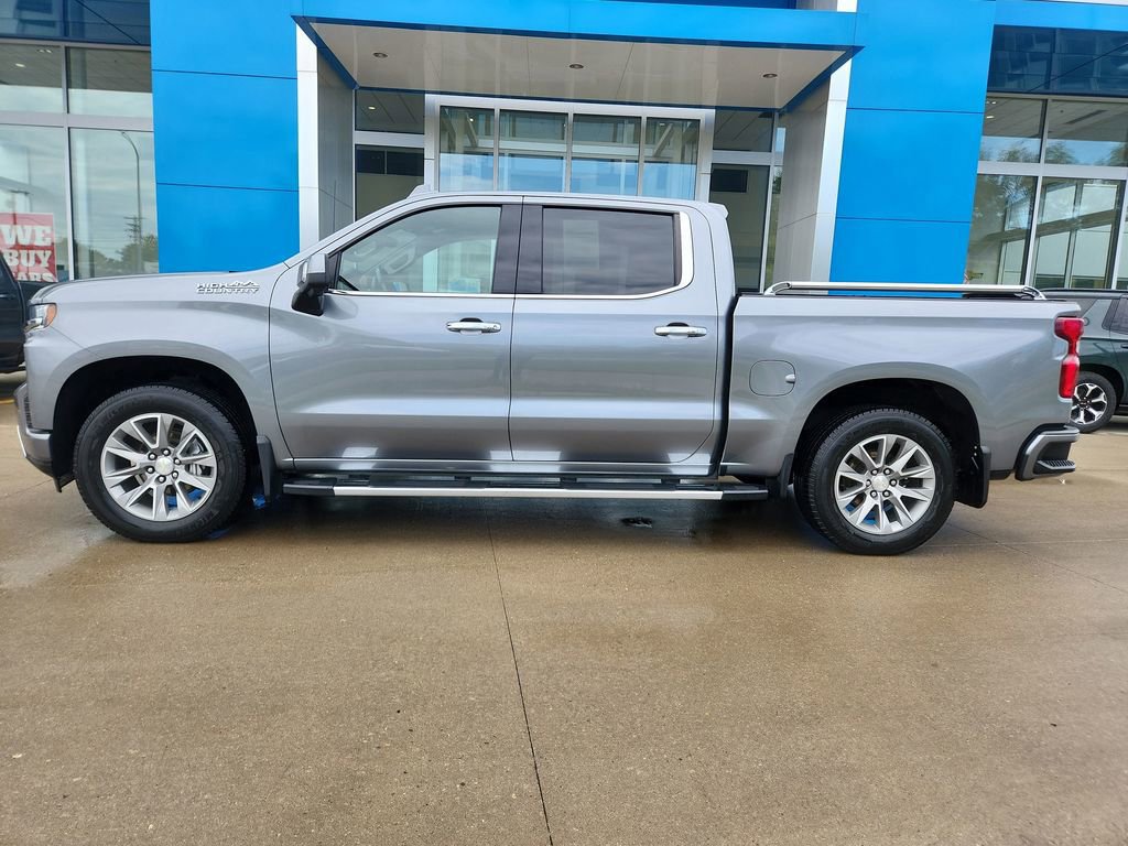 Used 2021 Chevrolet Silverado 1500 High Country w/ Technology Package AWD/4WD image 3