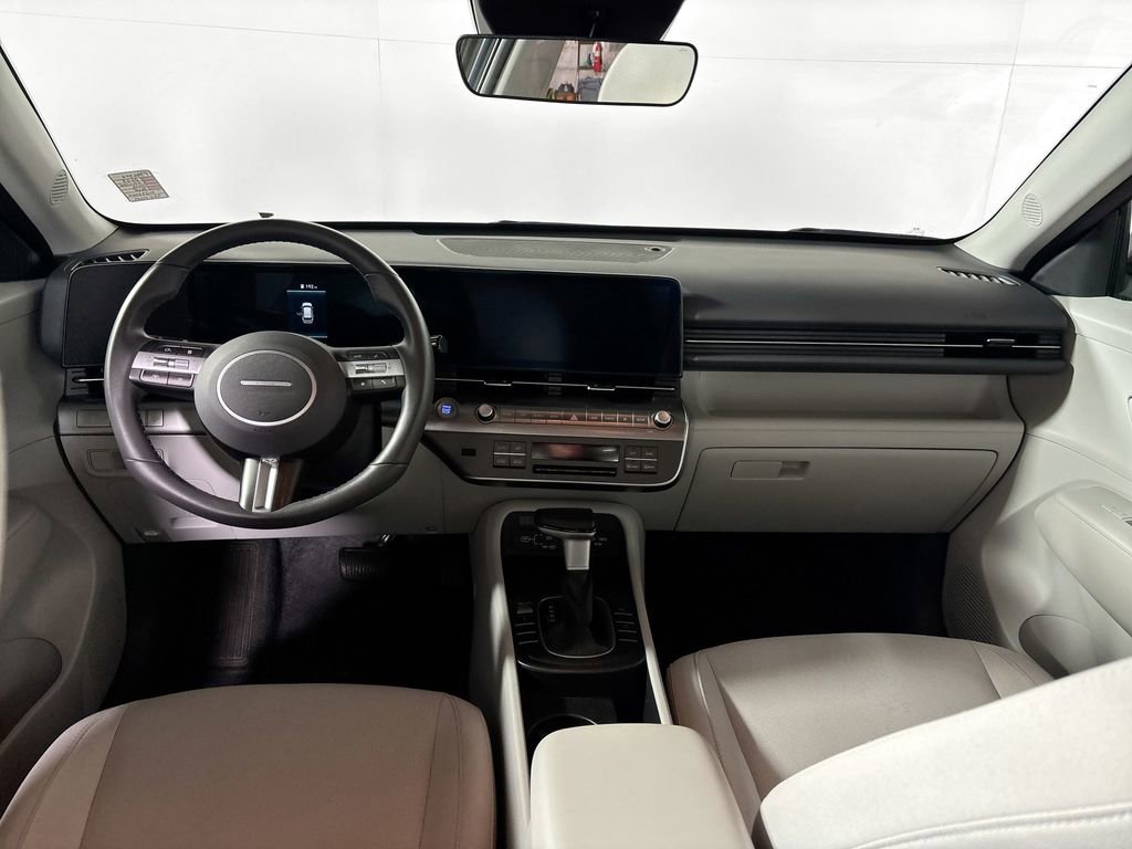 Used 2025 Hyundai Kona SEL AWD/4WD image 12