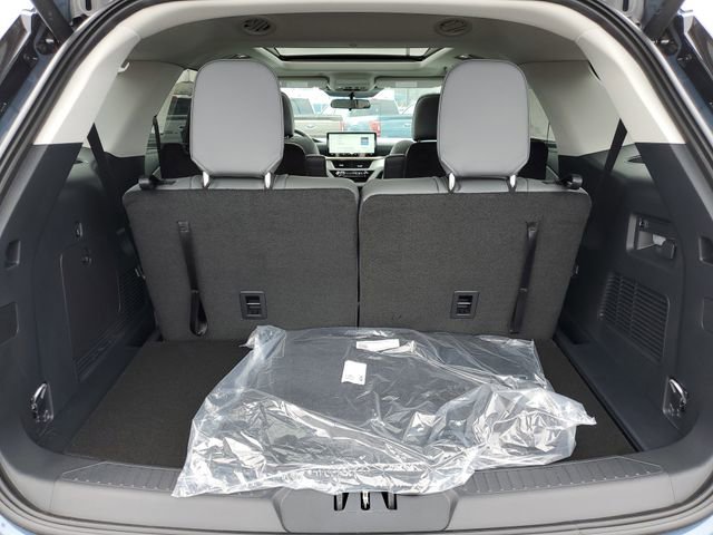 New 2026 Ford Explorer Active w/ Active Comfort Package image 35