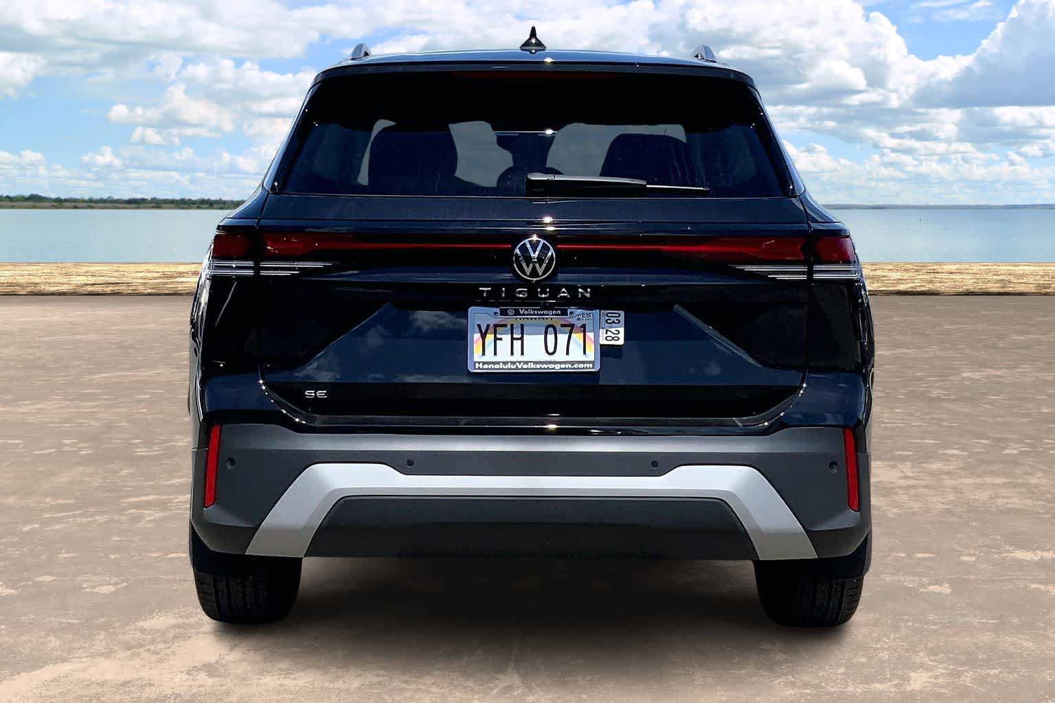 Used 2026 Volkswagen Tiguan SE FWD image 5