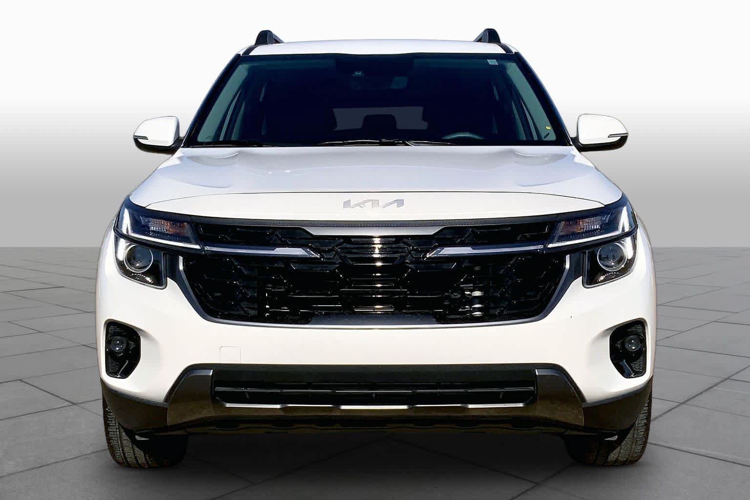 Used 2024 Kia Seltos X-Line AWD/4WD image 4