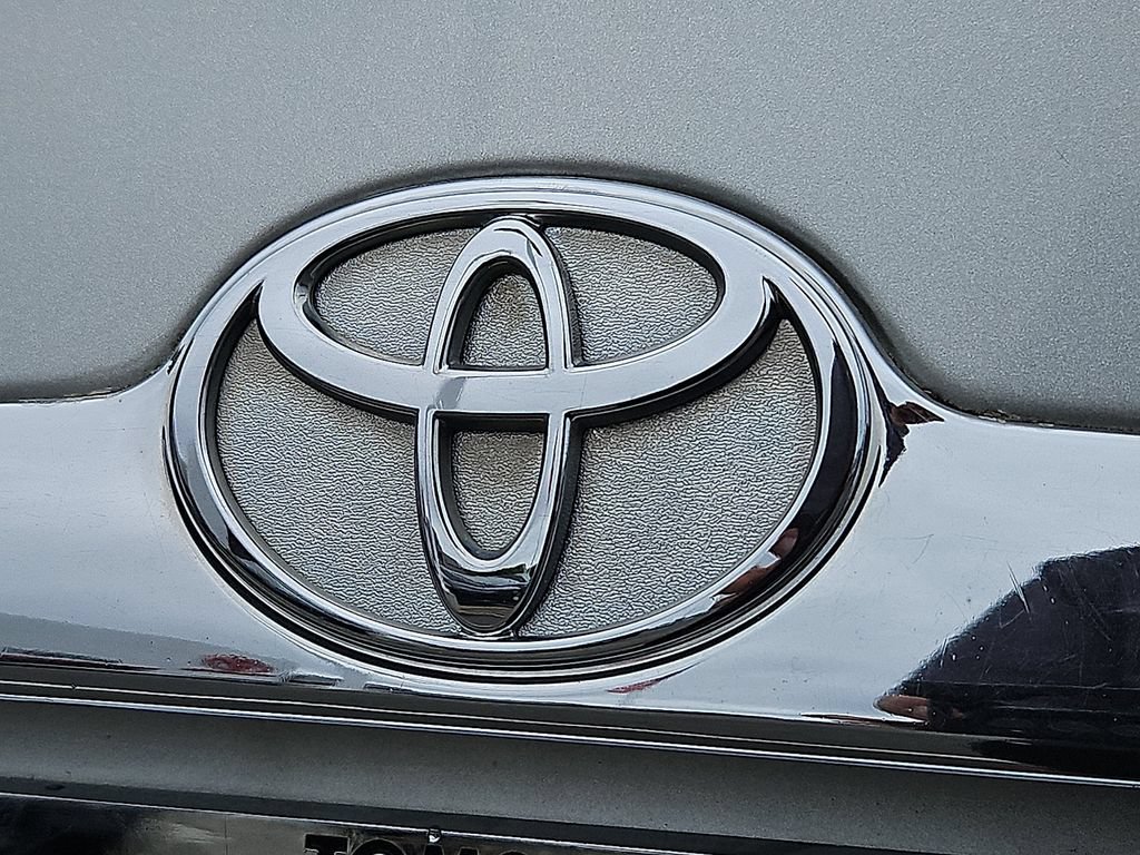 Used 2002 Toyota Avalon XL FWD image 27