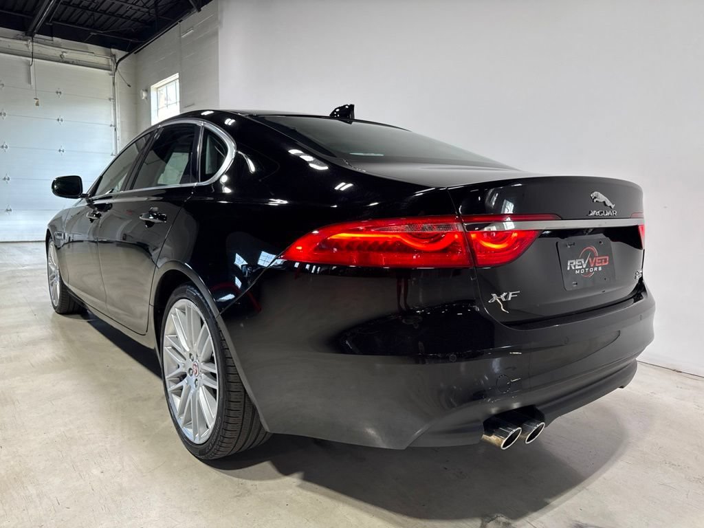 Used 2017 Jaguar XF Prestige AWD/4WD image 5