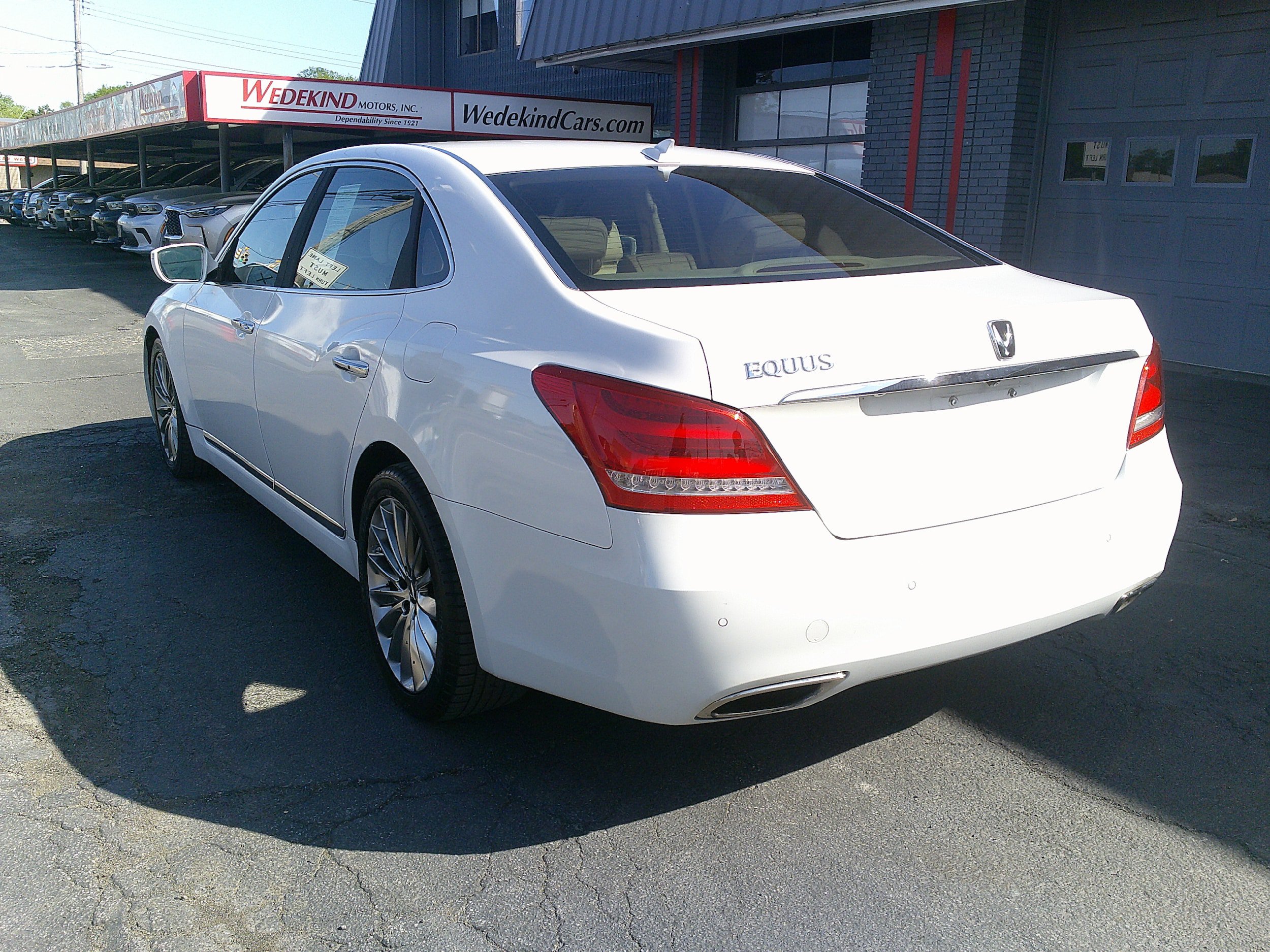 Used 2014 Hyundai Equus Signature RWD image 13