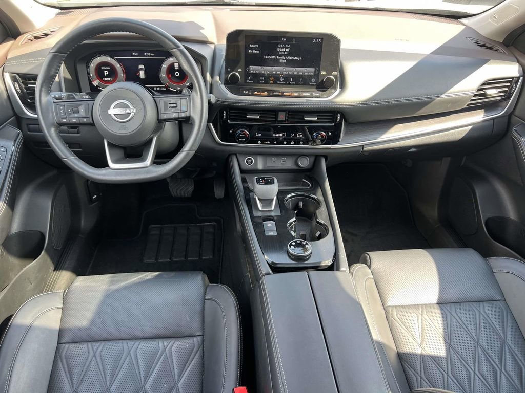 Used 2023 Nissan Rogue Platinum AWD/4WD image 13