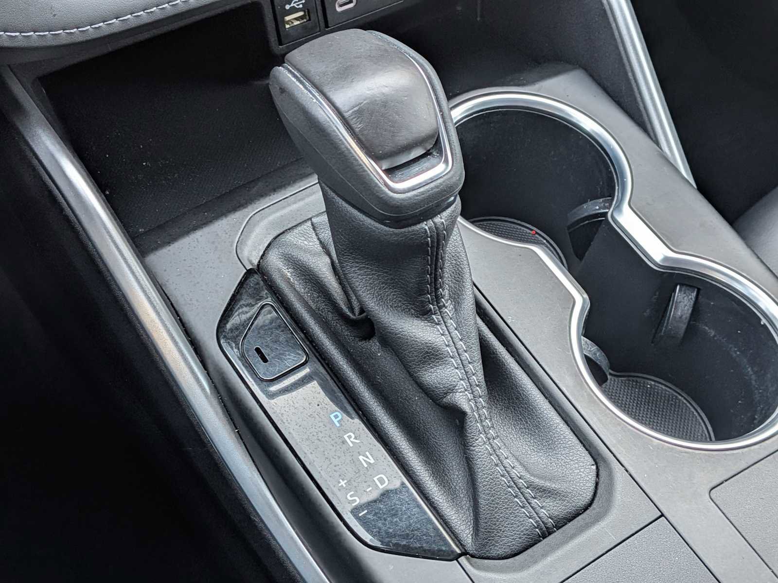 Used 2023 Toyota Highlander XLE AWD/4WD image 30