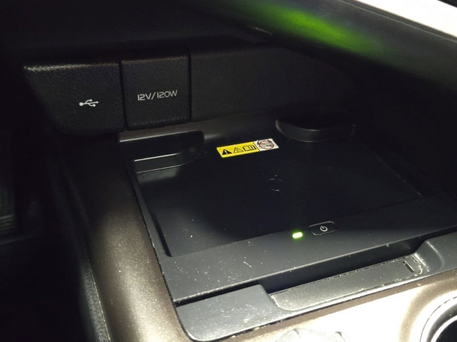 Used 2024 Toyota Camry XSE w/ Navigation Package FWD image 11