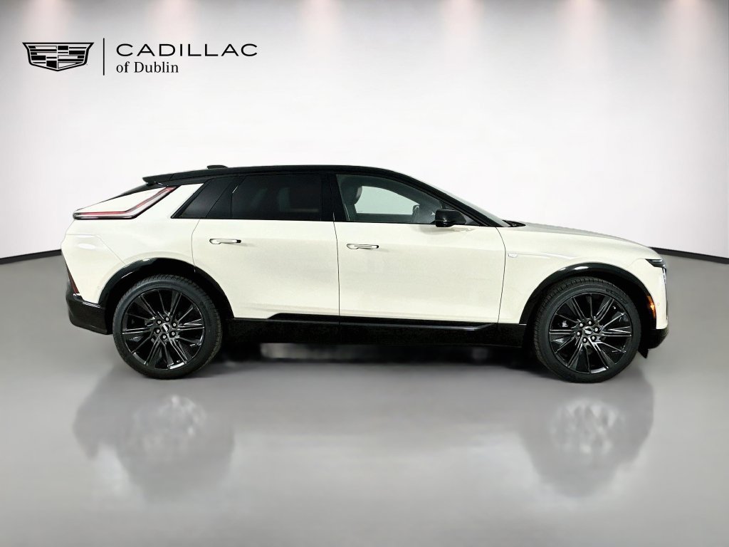 New 2027 Cadillac Lyriq Signature Sport w/ Nappa Leather Package AWD/4WD image 4