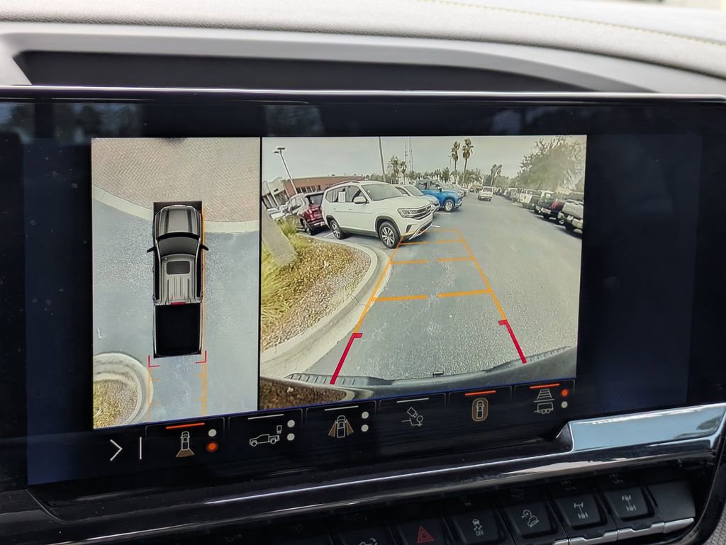 Used 2025 Chevrolet Silverado 1500 ZR2 image 23