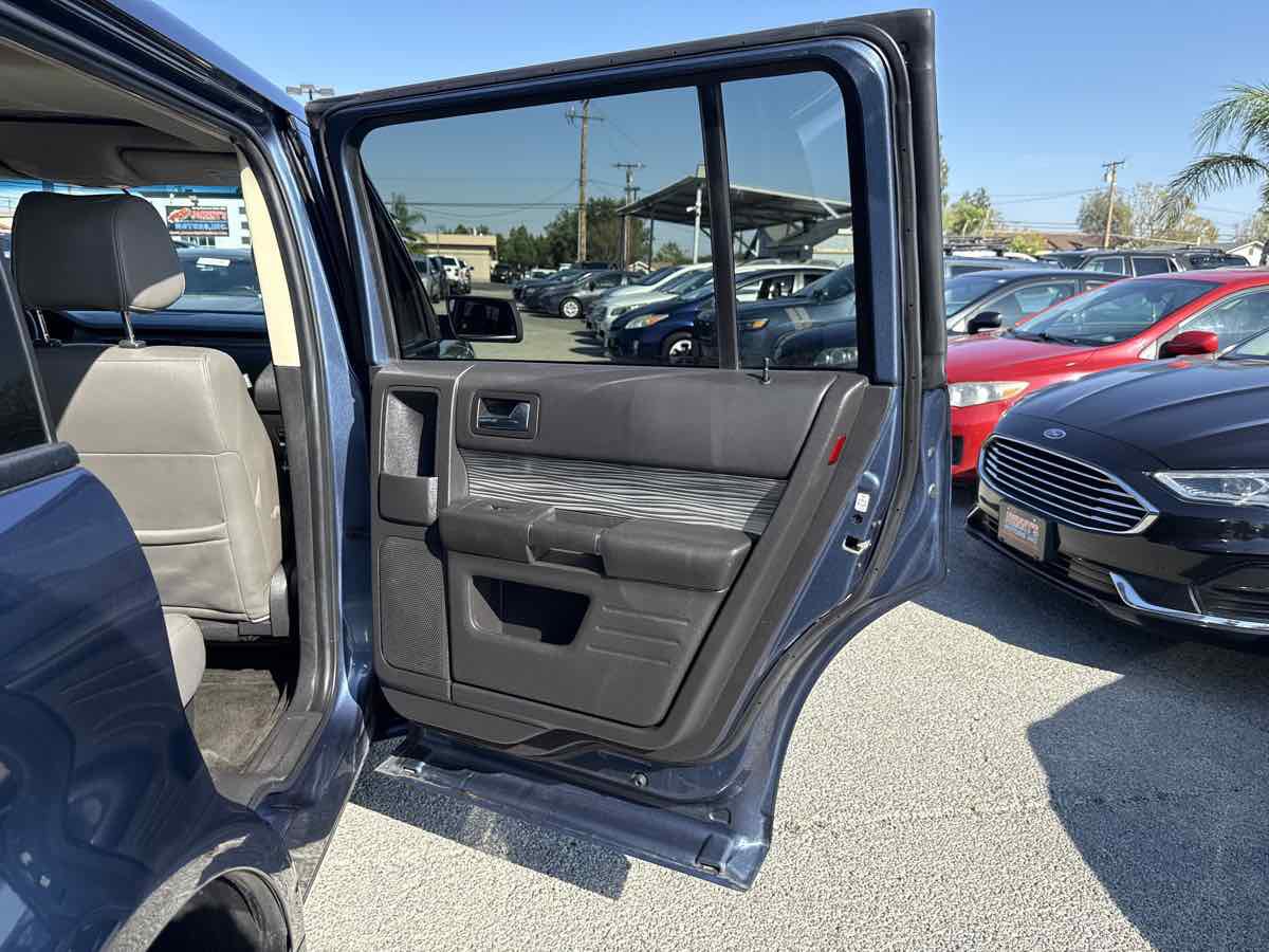 Used 2019 Ford Flex SEL w/ Equipment Group 202A image 16