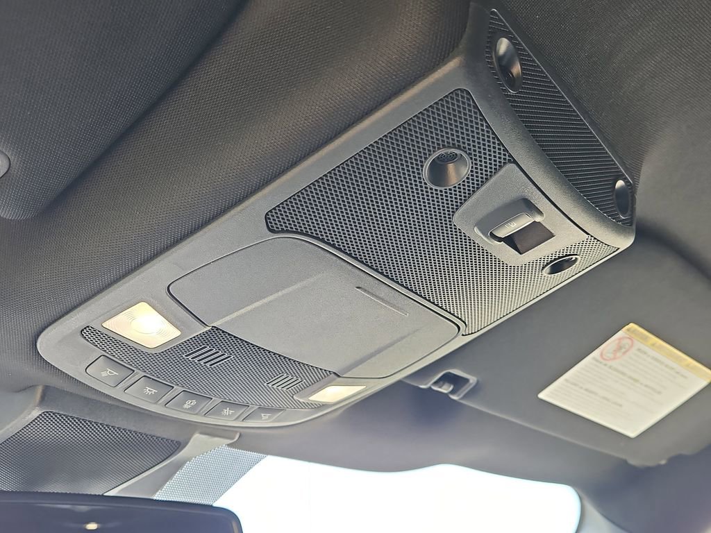 Used 2022 Ford F350 Lariat w/ Tremor Off-Road Package image 28