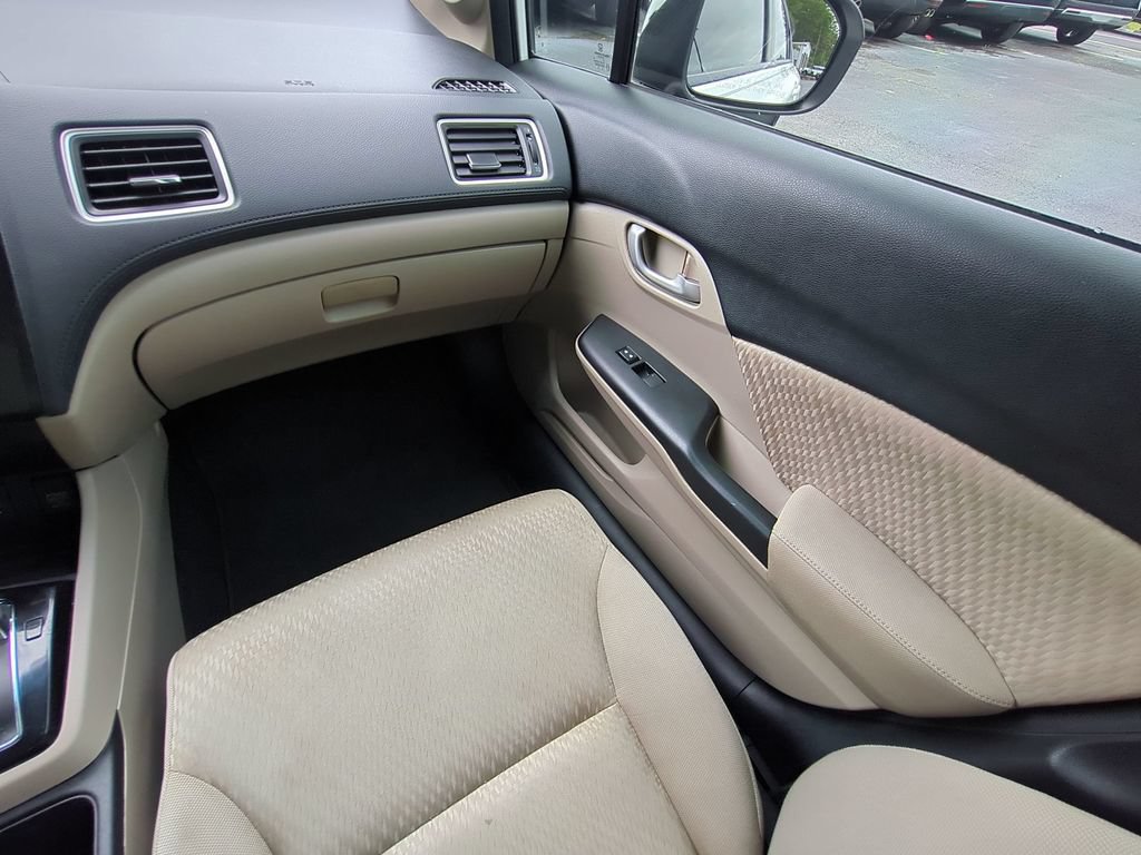 Used 2015 Honda Civic SE image 19