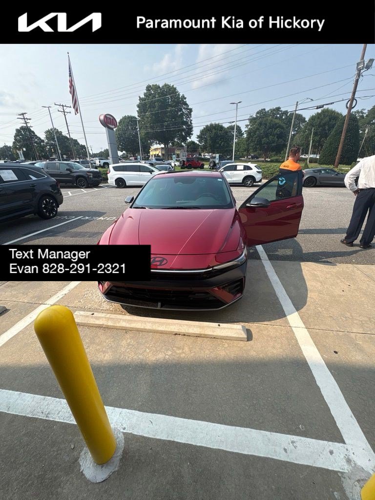 Used 2025 Hyundai Elantra N FWD image 9