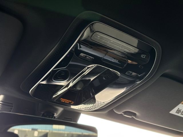 Used 2025 Mercedes-Benz GLC 300 4MATIC image 35