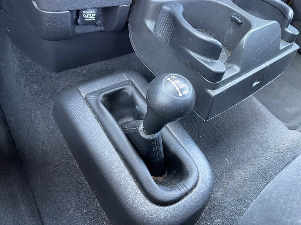 Used 2005 Dodge Ram 1500 Truck SLT w/ Rumblebee Group AWD/4WD image 9