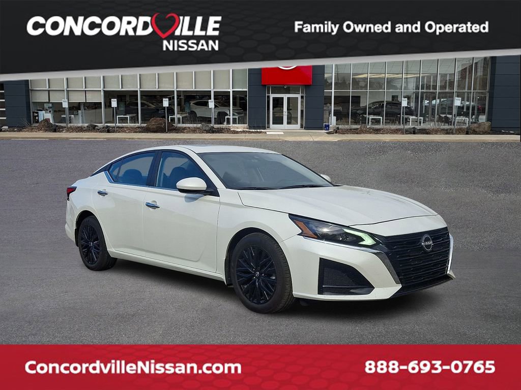 Used 2025 Nissan Altima 2.5 SV w/ SV Special Edition Package image 1