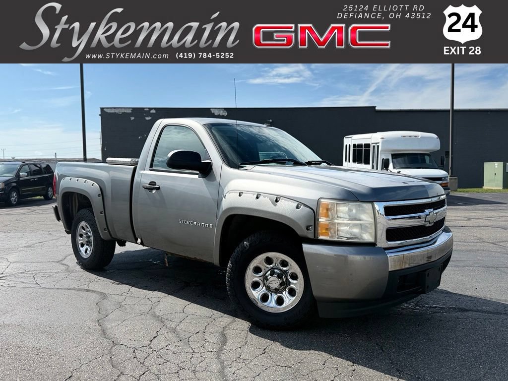 Used 2007 Chevrolet Silverado 1500 W/T w/ LS Package RWD image 1