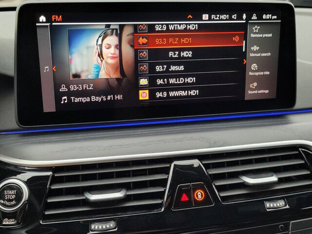 Used 2023 BMW 530i xDrive image 21