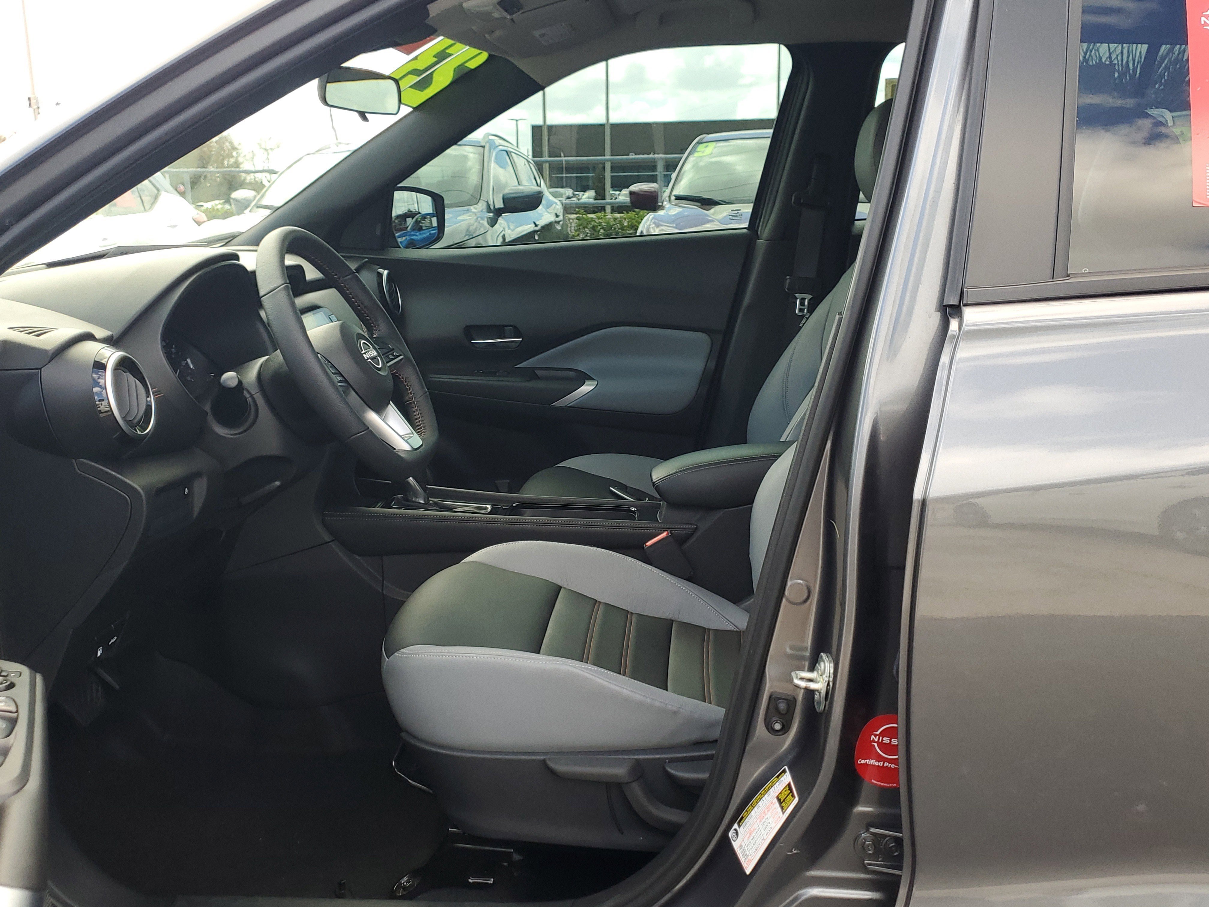 Used 2023 Nissan Kicks SR w/ SR Premium Package image 19