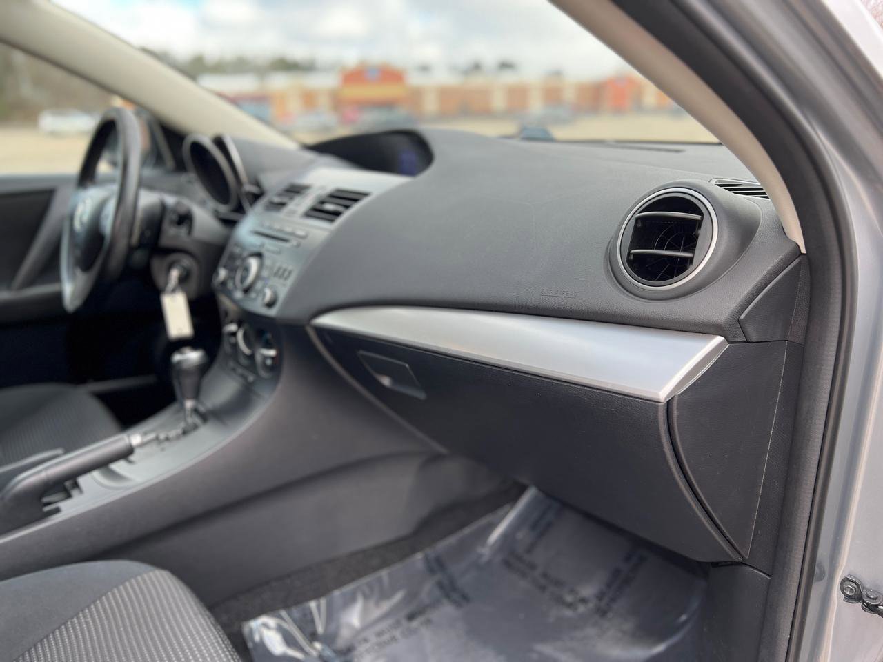 Used 2012 MAZDA MAZDA3 i Touring image 36