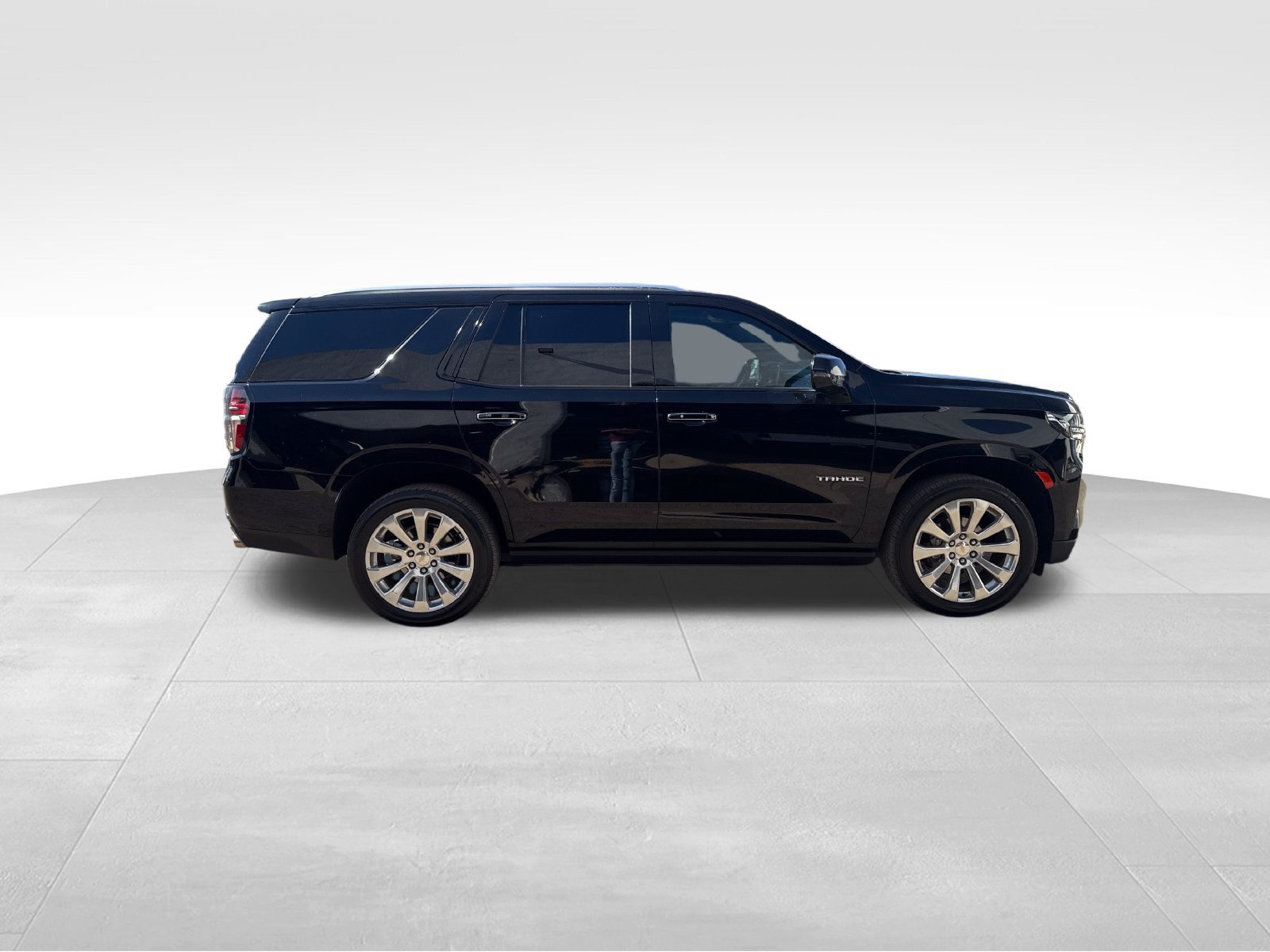 Used 2024 Chevrolet Tahoe Premier w/ Max Trailering Package AWD/4WD image 6