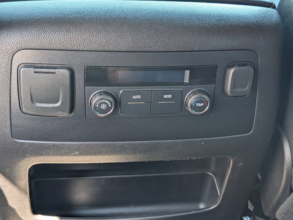 Used 2018 Chevrolet Tahoe LT AWD/4WD image 18