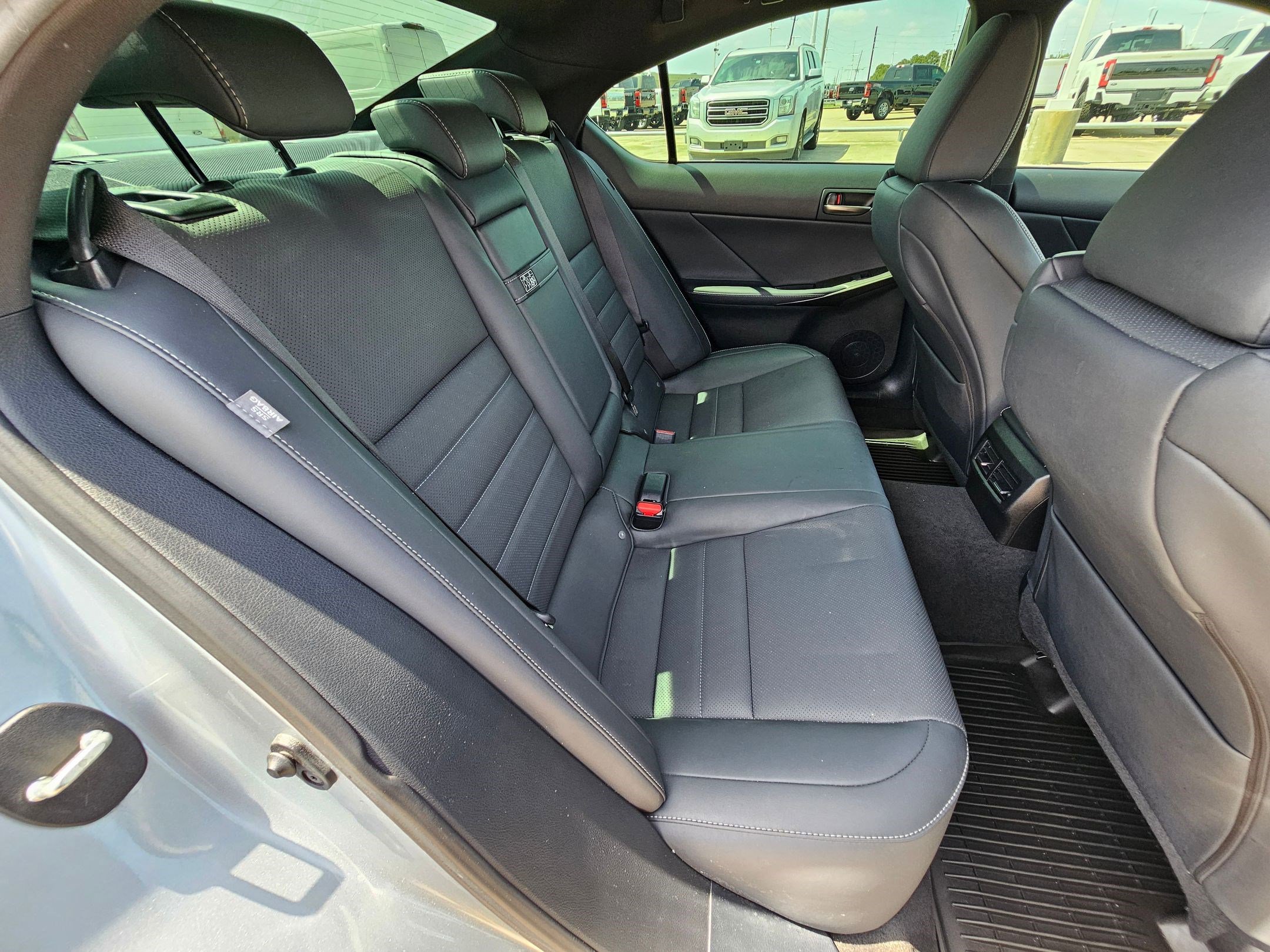 Used 2022 Lexus IS 350 F Sport w/ Dynamic Handling Package RWD image 29